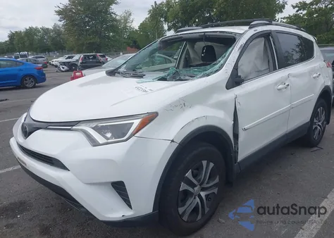 2018 Toyota Rav4 Le z USA, uszkodzony, nr VIN JTMBFREV3JJ738628